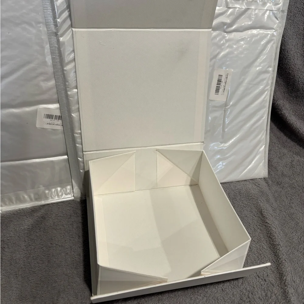 Set of 4- Rsgift 7.8x7x3.1‎ Inches,White Gift Box with Lid,Collapsible